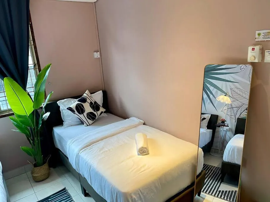 Cozy Holiday Home Karaoke Bbq Bukit Indah Jb Johor Bahru 0*,  Malezja