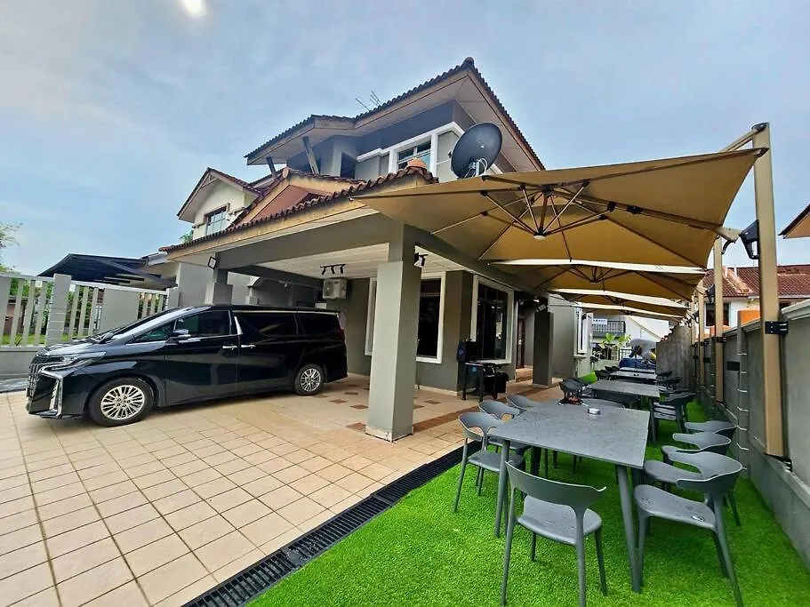 Cozy Holiday Home Karaoke Bbq Bukit Indah Jb 조호르 바루 말레이시아