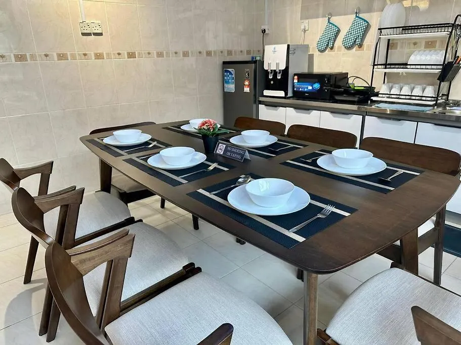 Cozy Holiday Home Karaoke Bbq Bukit Indah Jb Johor Bahru 0*,  Malezya